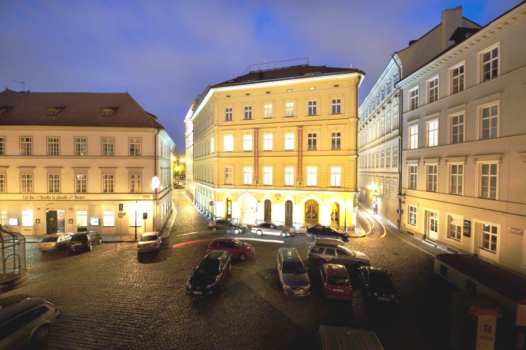 Charles Bridge Palace 4* Praha