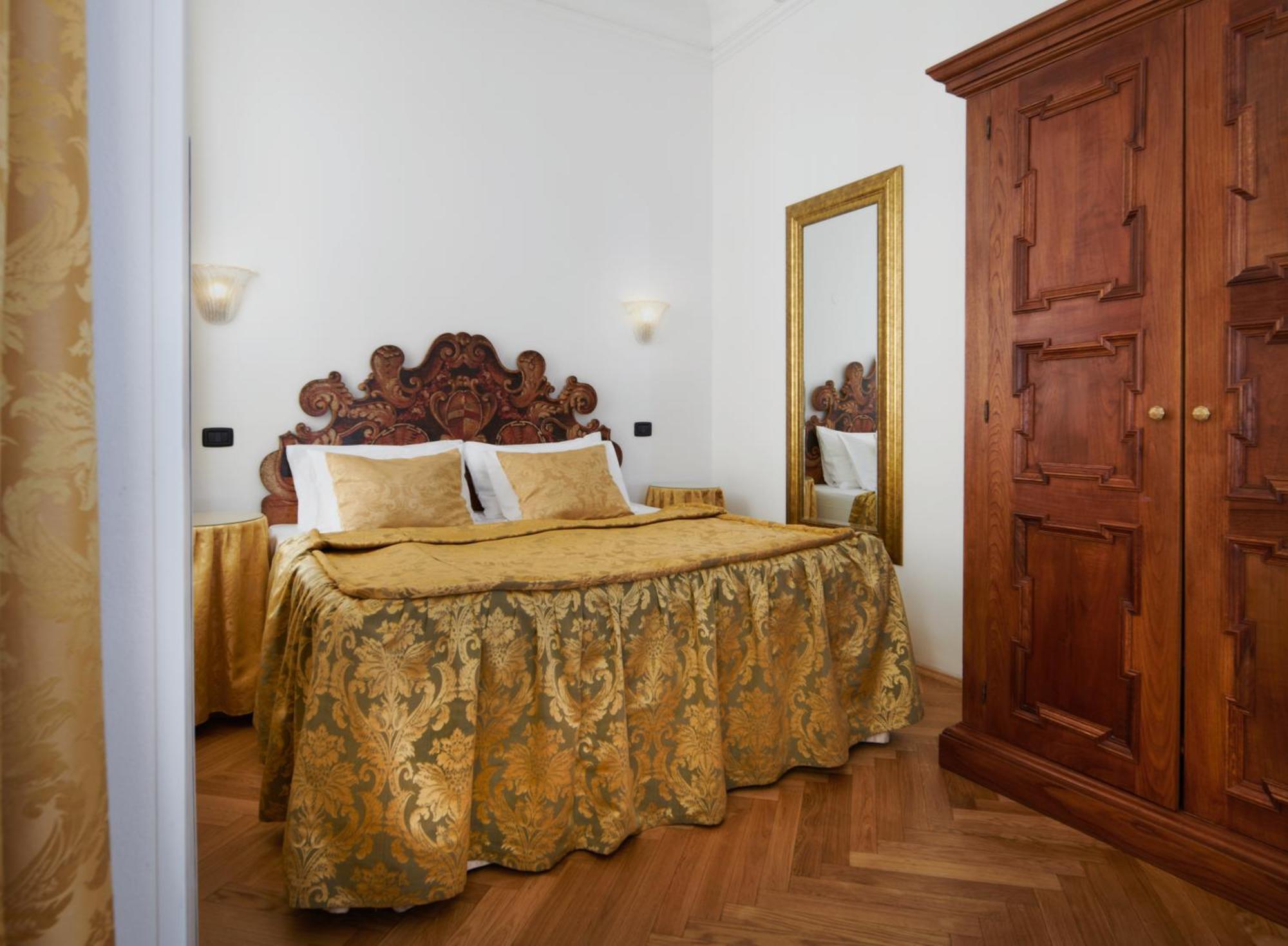 Hotel Charles Bridge Palace